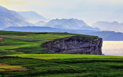 Route “Diecisiete” through an unknown Cantabria